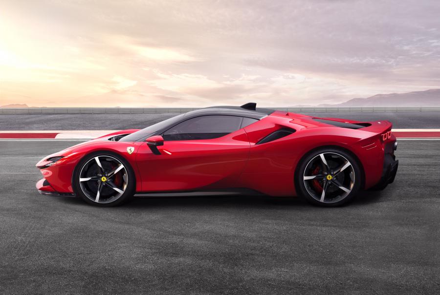  Ferrari SF90 Stradale (F173) 2019 года  (фото 5 из 47)